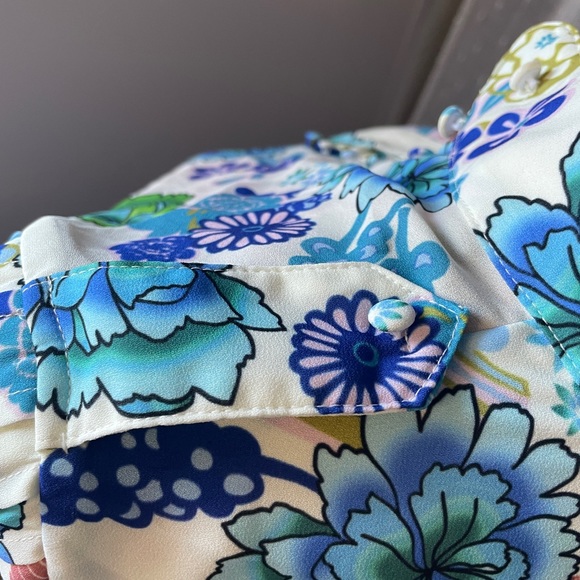 Misa Hylton Stand Collar Woven Blouse - Picture 7 of 11